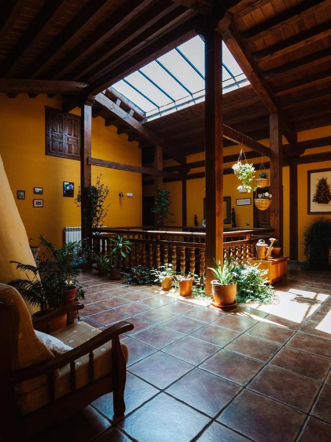 Posada Real De Carreteros Casarejos Esterno foto