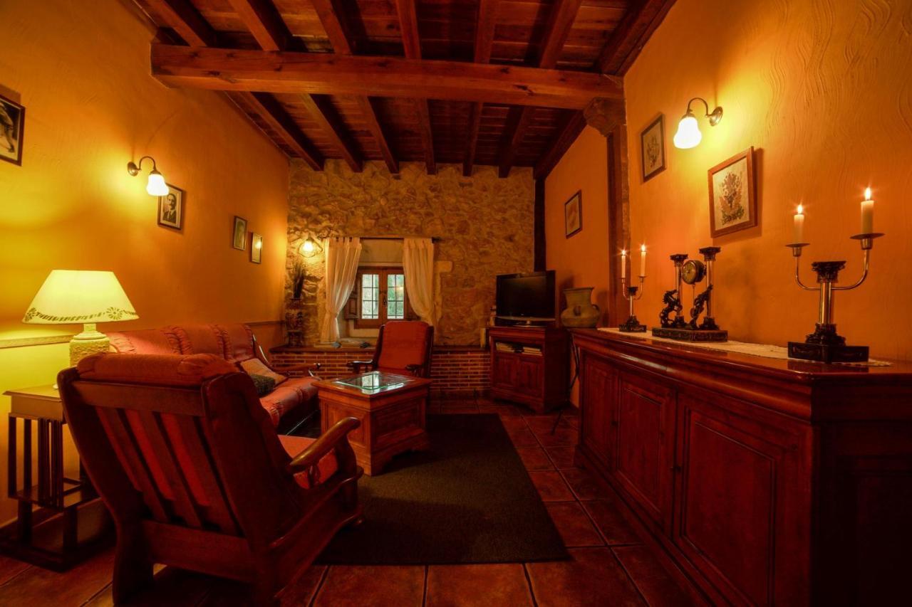 Posada Real De Carreteros Casarejos Esterno foto
